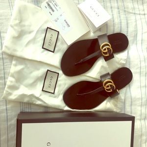 Gucci Maramot Leather Thong Sandals